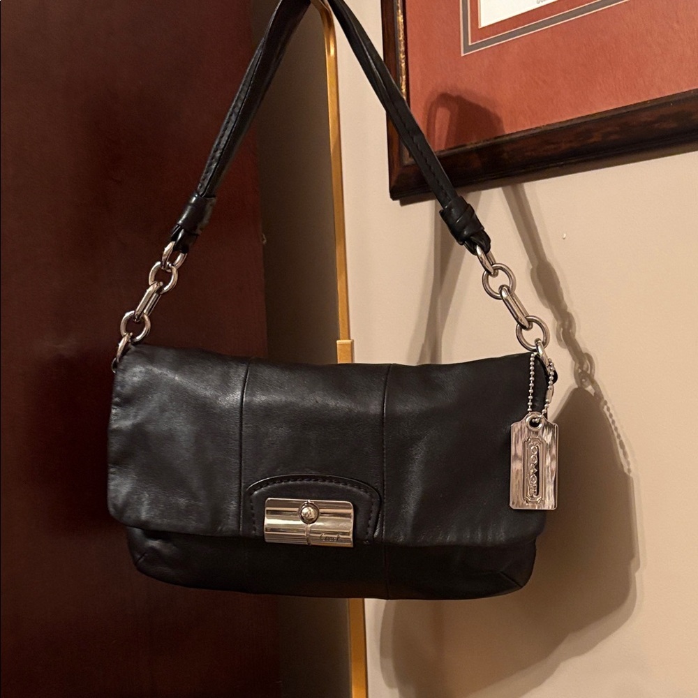 Coach Kristin Black Leather Shoulder Bag with large Silver hang tagL0968-14755